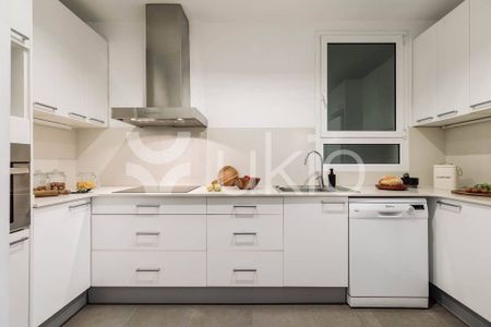 5 room luxury Apartment for rent in Barcelona, Spain - Photo 4