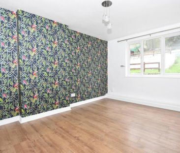 3 bedroom semi-detached bungalow to rent - Photo 1