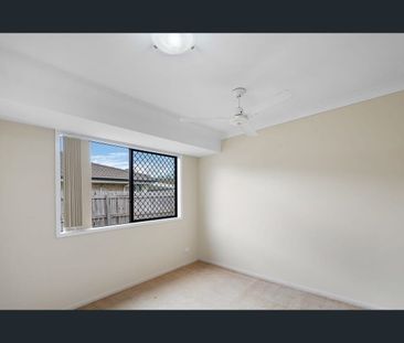 Lowset Four Bedroom Home - Photo 4