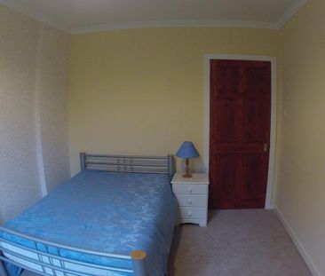 5 bedroom bungalow to rent - Photo 5