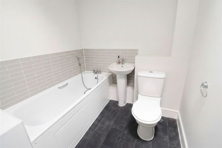 Thomas Way, CM7, Braintree - Photo 3