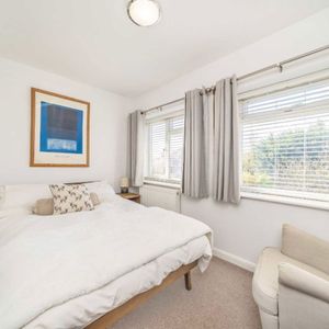 Uxbridge Road, TW12, London - Photo 2