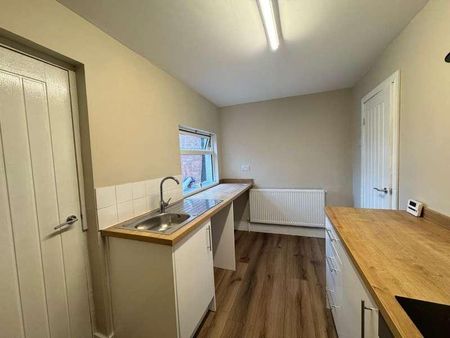 Mayland Avenue, Hull, HU5 - Photo 3