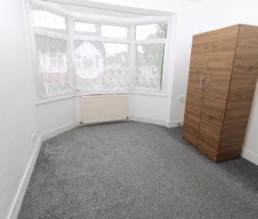 3 bedroom maisonette to rent - Photo 3