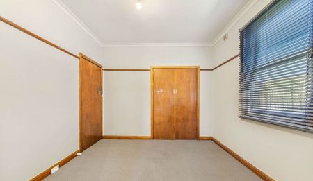SPACIOUS FOUR BEDROOM HOME IN THE HEART OF CLAYTON- - Photo 4