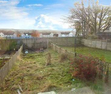 Rawthorpe Crescent, Rawthorpe, Huddersfield - Photo 1