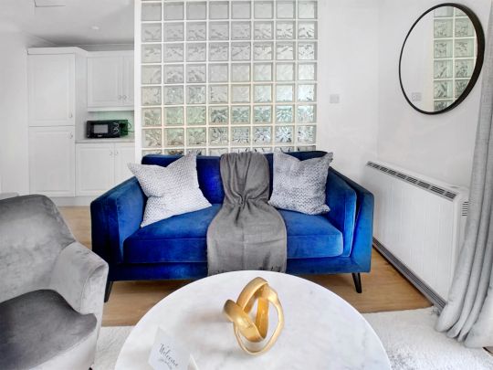 1 Bed, House - Photo 1