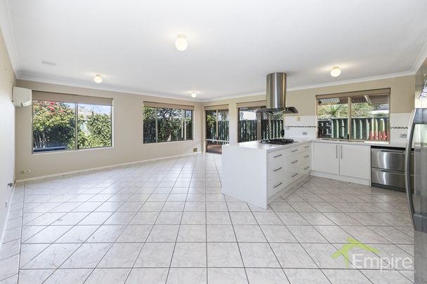 4x2 Family Home in the Heart of Melville - Photo 1
