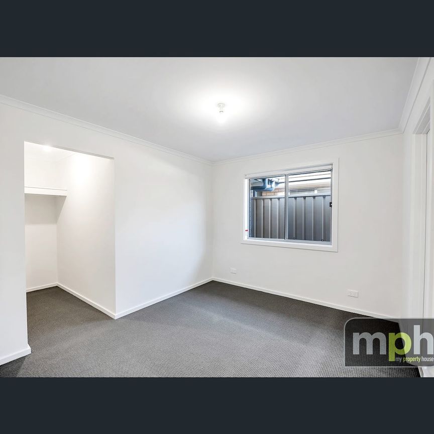 21b Scott Road, Smithfield Plains, SA 5114 - Photo 1