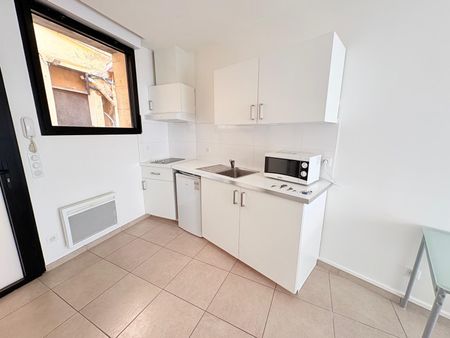 Location Appartement 1 pièce 23m² BORDEAUX 33000 - Photo 3