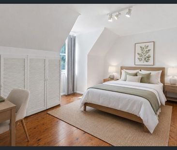 Family Cottage - walking distance to PLC! - Photo 4