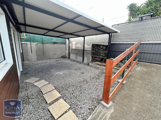 Location Maison 4 pièces 71m² LA RIVIERE 97421 - Photo 1