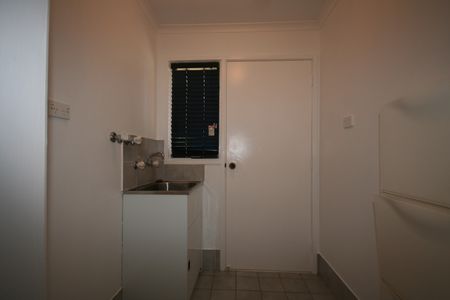 3/7 River Drive, Queanbeyan NSW 2620 - Townhouse For Rent | Domain - Photo 2