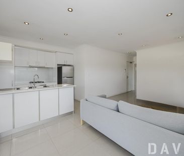 Bright and Spacious 1 Bedroom Apartment - Photo 6