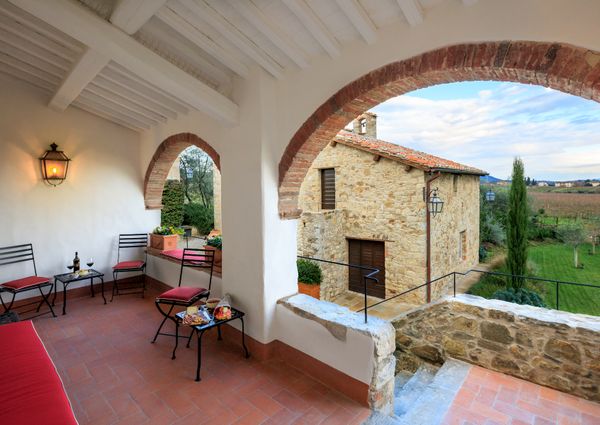 Enchanting villa in the countryside of Siena