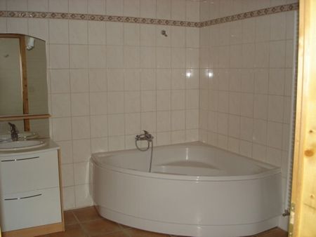 Appartement atypique type loft dans les combles. - Photo 5