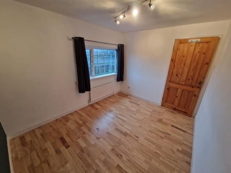 18 Limetree Close, Antrim, BT41 1NH - Photo 4