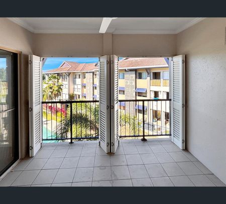 125/22-24 Ward Street, Mooroobool, Qld 4870 - Photo 4