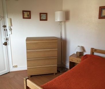 Location Appartement 1 pièce 15m² - Photo 1