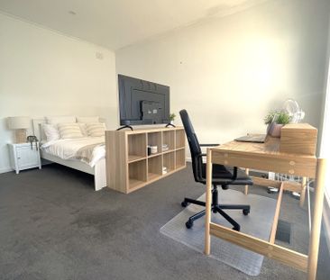 Hampton East - Photo 5