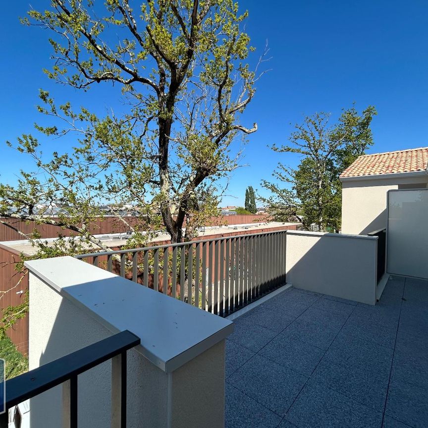 Location Appartement 2 pièces 37m² CHALLANS 85300 - Photo 1