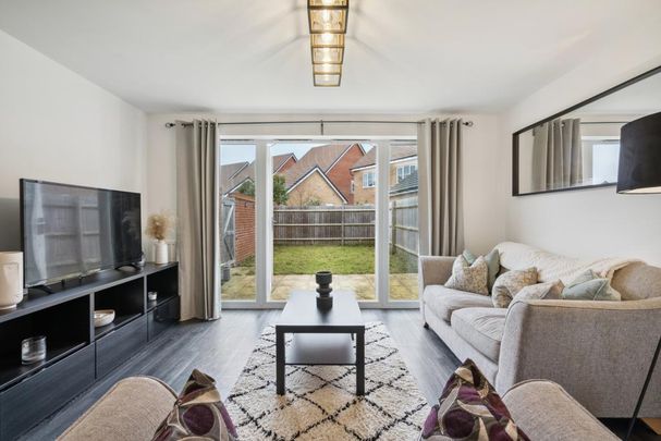 2 bedroom end of terrace house to rent - Photo 1