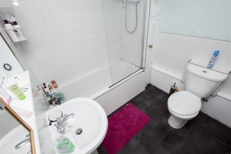 4 bedroom house to rent - Photo 4