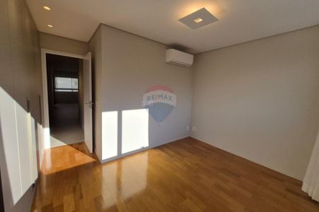 Apartamento locação com 2 dorm (sendo 1 suíte), escritório, sala ampla com cozinha integrada e uma espaçosa varanda - Photo 4