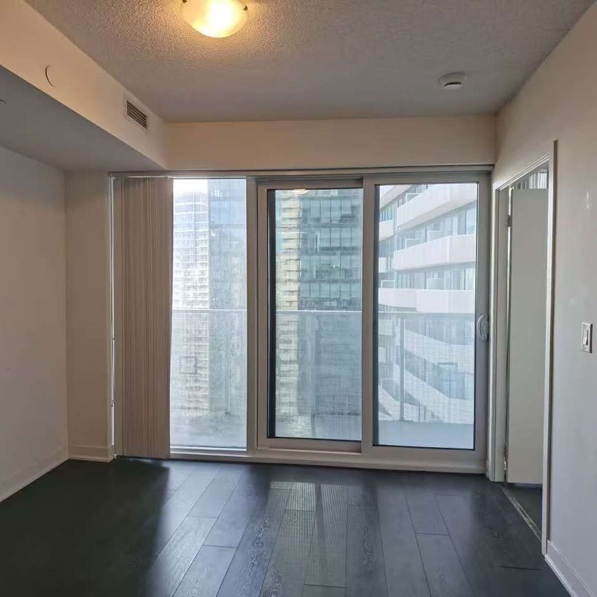 For Lease - 88 Harbour Street Unit# 2701, Toronto, Ontario - Photo 1