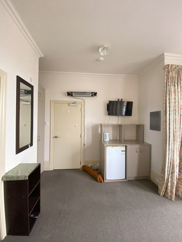 Boarding house room - Photo 3