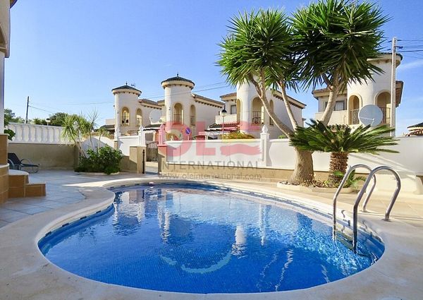 Long Term Rental 3 beds detached villa near Villamartin