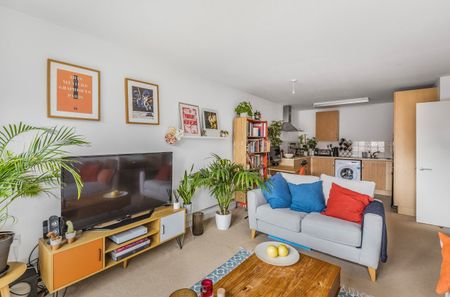 1 Bed Flat, Biggerstaff Road, E15 - Photo 2