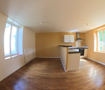 Location Maison 5 pièces 113m² ST GEORGES LES BAILLARGEAUX 86130 - Photo 4