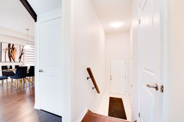 For Lease - 516 Beckview Crescent, Kitchener, Ontario - Photo 1