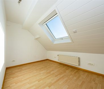Location Maison 153.4 M² HESINGUE 2 010 € - Photo 4