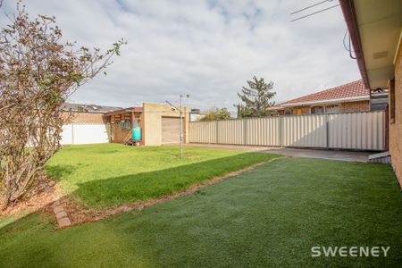 Stunning Family Living In Prime Location! - Photo 2