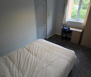 Chapel Fold, Hyde Park, LS6 3RG, Leeds - Photo 3