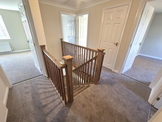 5 bedroom detached house to rent - Photo 1