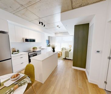 Carlton West - Brand New, High End Rental - Photo 5