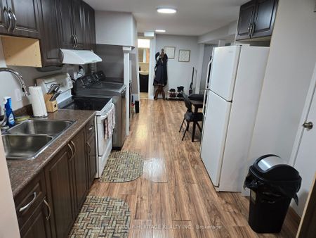 For Lease - 36 Plumridge Court Unit# B, Ajax, Ontario - Photo 5