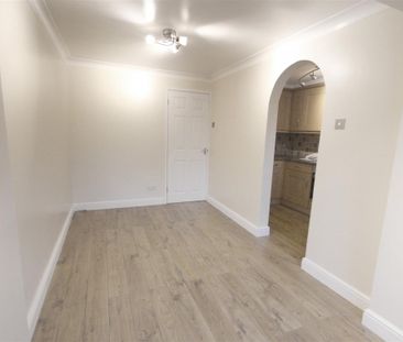 3 Bedroom House - Townhouse To Let - Photo 6