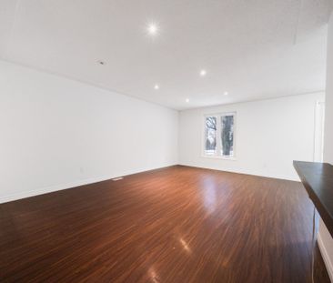 For Lease - 4451 Bennett Road, Burlington, Ontario - Photo 1