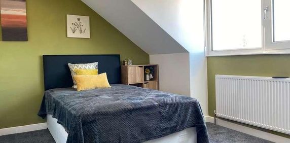 Church Street, DN5 - Photo 2