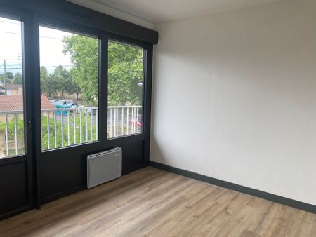 Location Appartement 3 pièces 65m² BERGERAC 24100 - Photo 4
