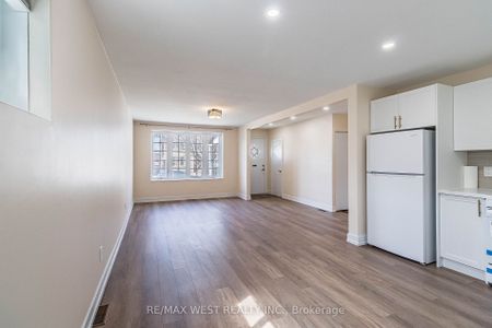 For Lease - 7 Highland Hill, Toronto, Ontario - Photo 5