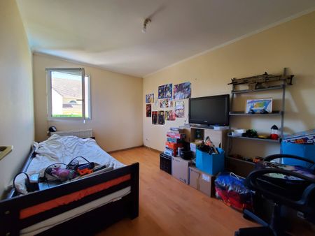 MAISON À LOUER - LES-ESSARTS-LE ROI - 4P - 63m² - 90m² utiles - Photo 2