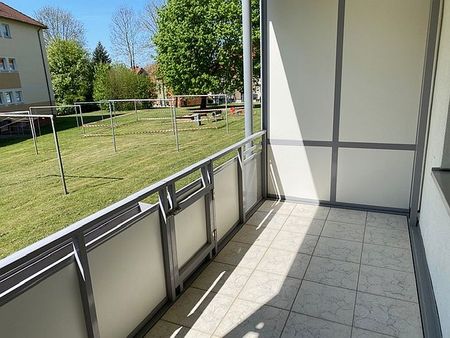 + 2 Zimmer - Großer Balkon + - Foto 3