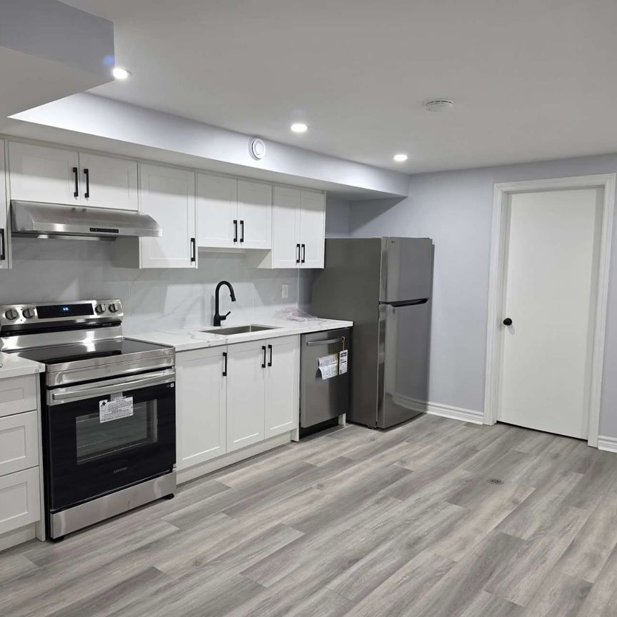 For Lease - 28 Landfair Crescent, Toronto, Ontario - Photo 1