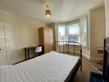 Kingsway, Bath, BA2 - Photo 4