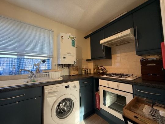 Lloyd Close, Cheltenham, GL51 - Photo 1